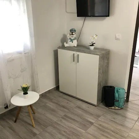 Tozike Apartman Apartment Zalalovo