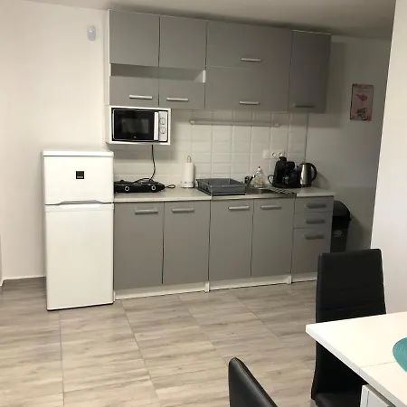 Appartement Tozike Apartman Zalalövő