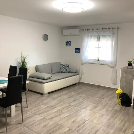 Appartement Tozike Apartman *
